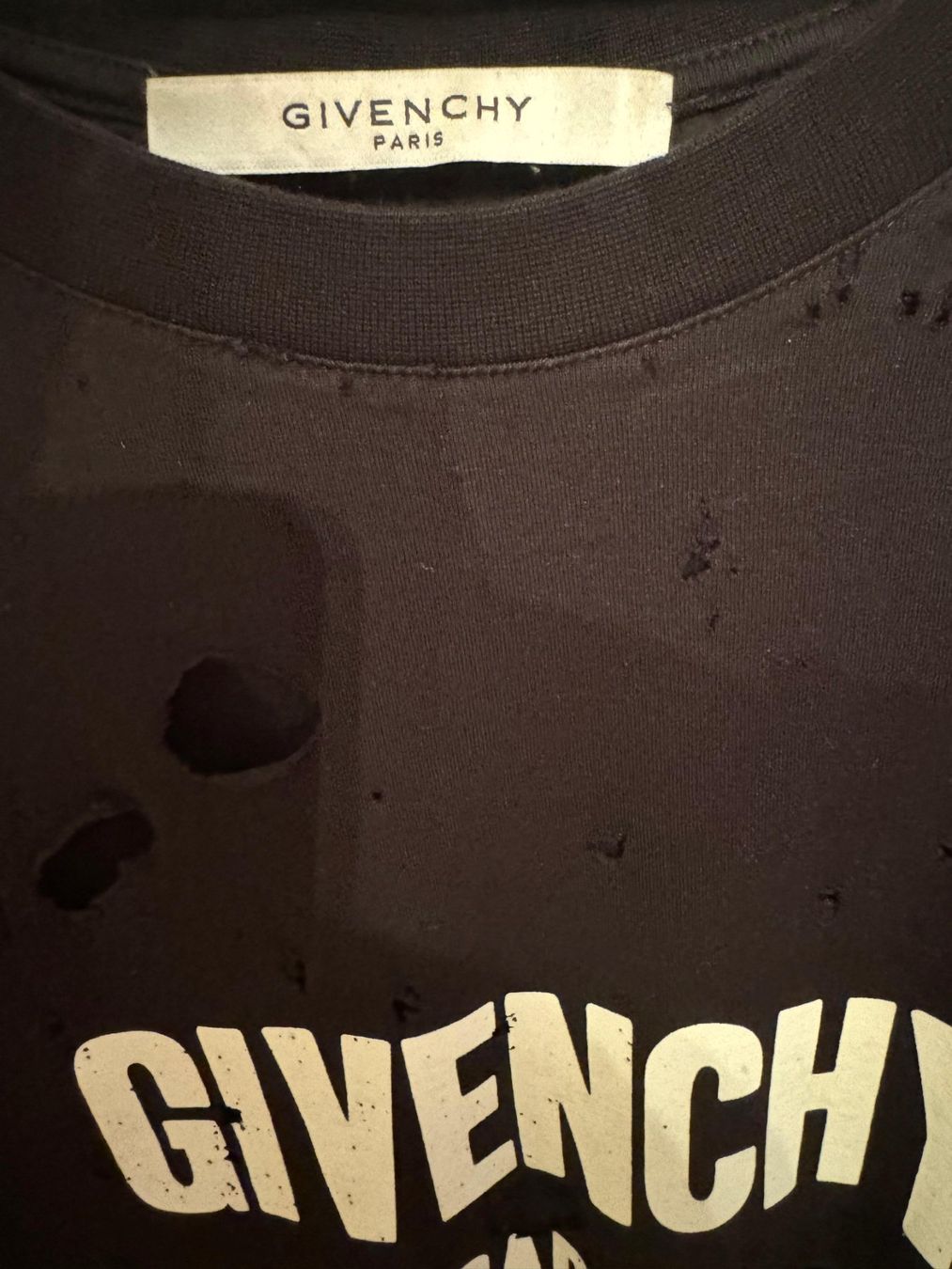 Givenchy T-Shirts: Givenchy Oversized T-Shirt Destroyed Look schwarz – Neu (gemäss Beschreibung) aus Grenchen von Lucifero17 3