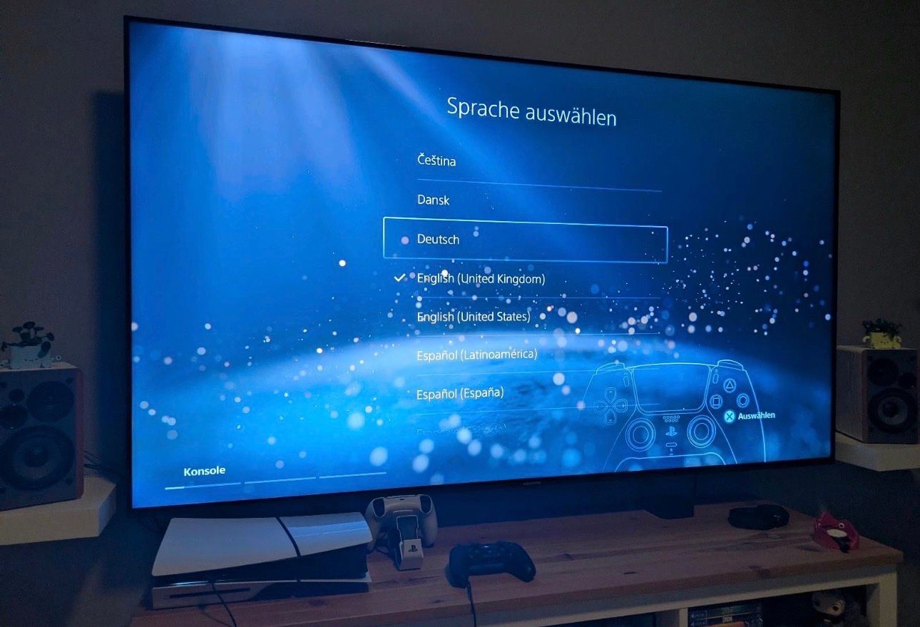 Sony Konsolen: PS5 Slim Disk / 2 Controller / Dock / 2 Spiele – Gebraucht aus Lyss von smraf 5