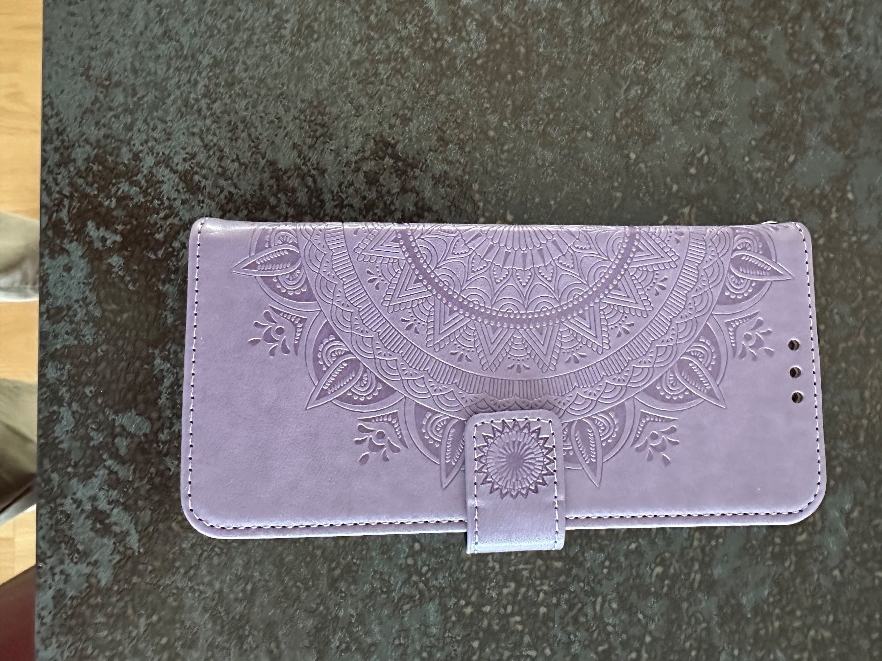 Apple Cover & Protezioni schermo: Schutzhülle Mandala Muster Lila – Nuovo (secondo la descrizione) da Zürich venduto da Johnaqualung
