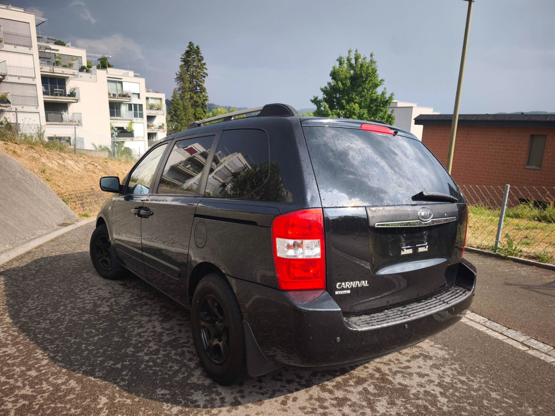 Kia Automobili: Kia Carnival lll mit 6 Sitzen – Usato da Winterthur venduto da Olaf4weiss 2