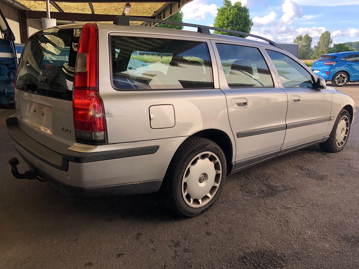 Volvo Automobili: Volvo V70 – Usato da Kleindöttingen venduto da eli_62yn 2