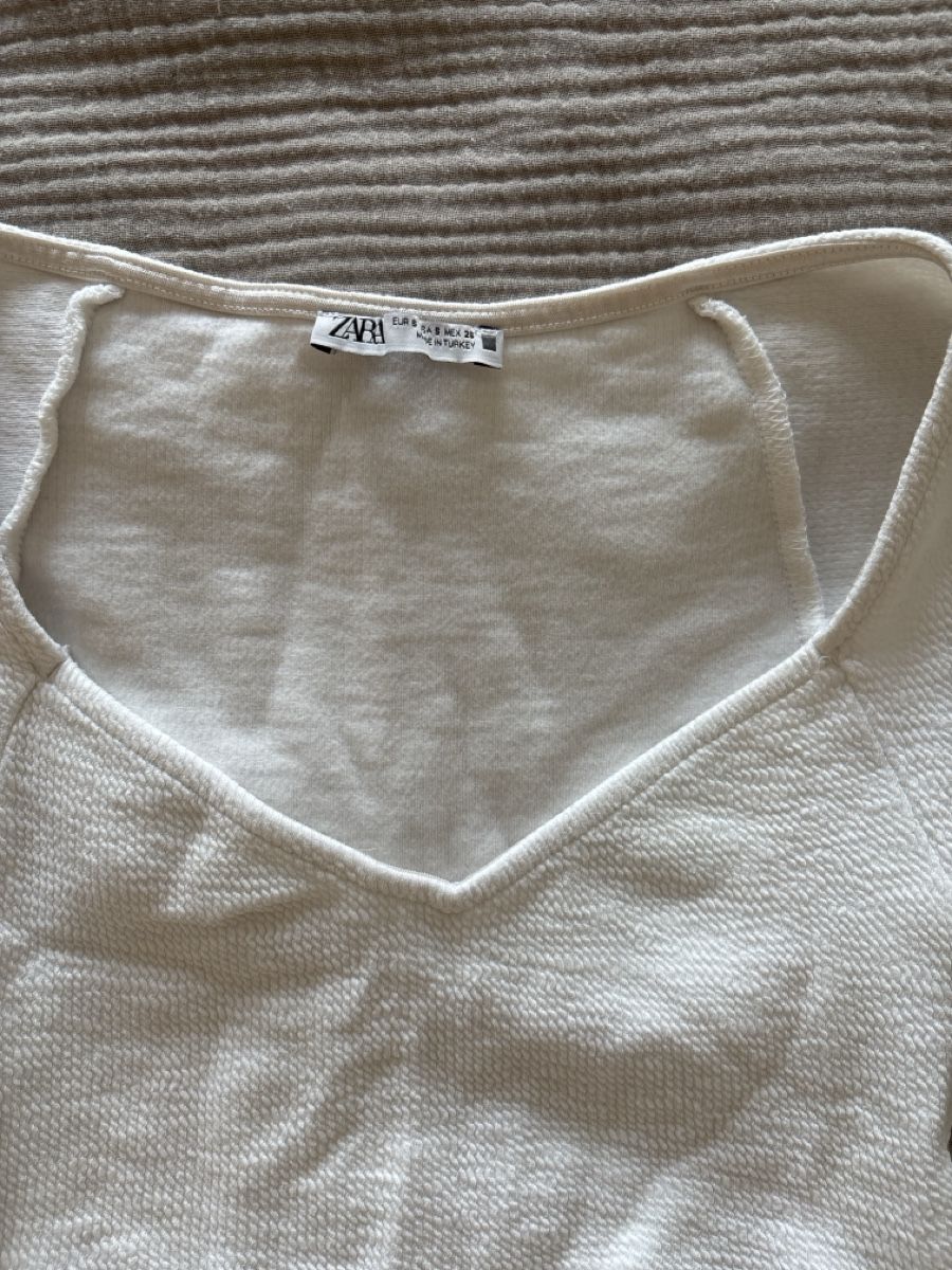 Zara Tops: Weisses Zara Crop Top, Grösse S – Gebraucht aus Wabern von est_jw6s 1