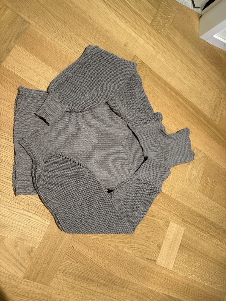 Pulls & Sweat-shirts: 2 Strickpullover – D'occasion à Zürich par pmorger01 2