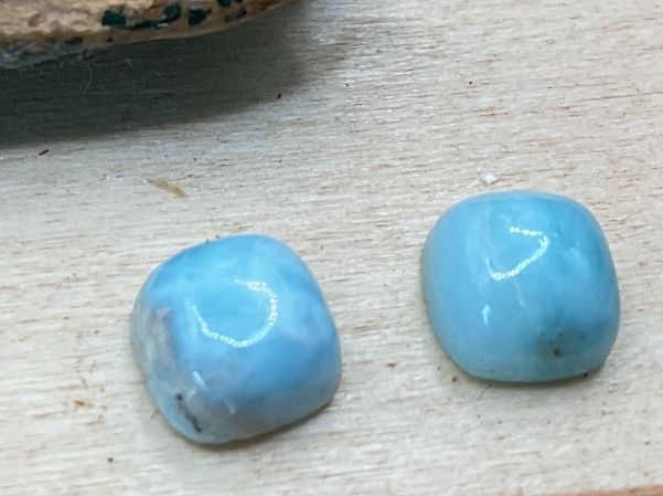 Edelsteine: Larimar Cabochons 2 Stück 6x6mm – Neu (gemäss Beschreibung) aus luzern von Alpendorf1 2