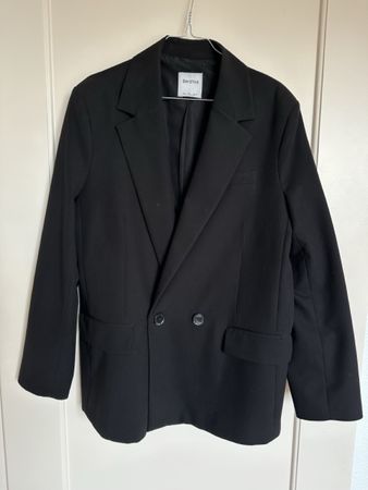 Bershka Black Blazer 