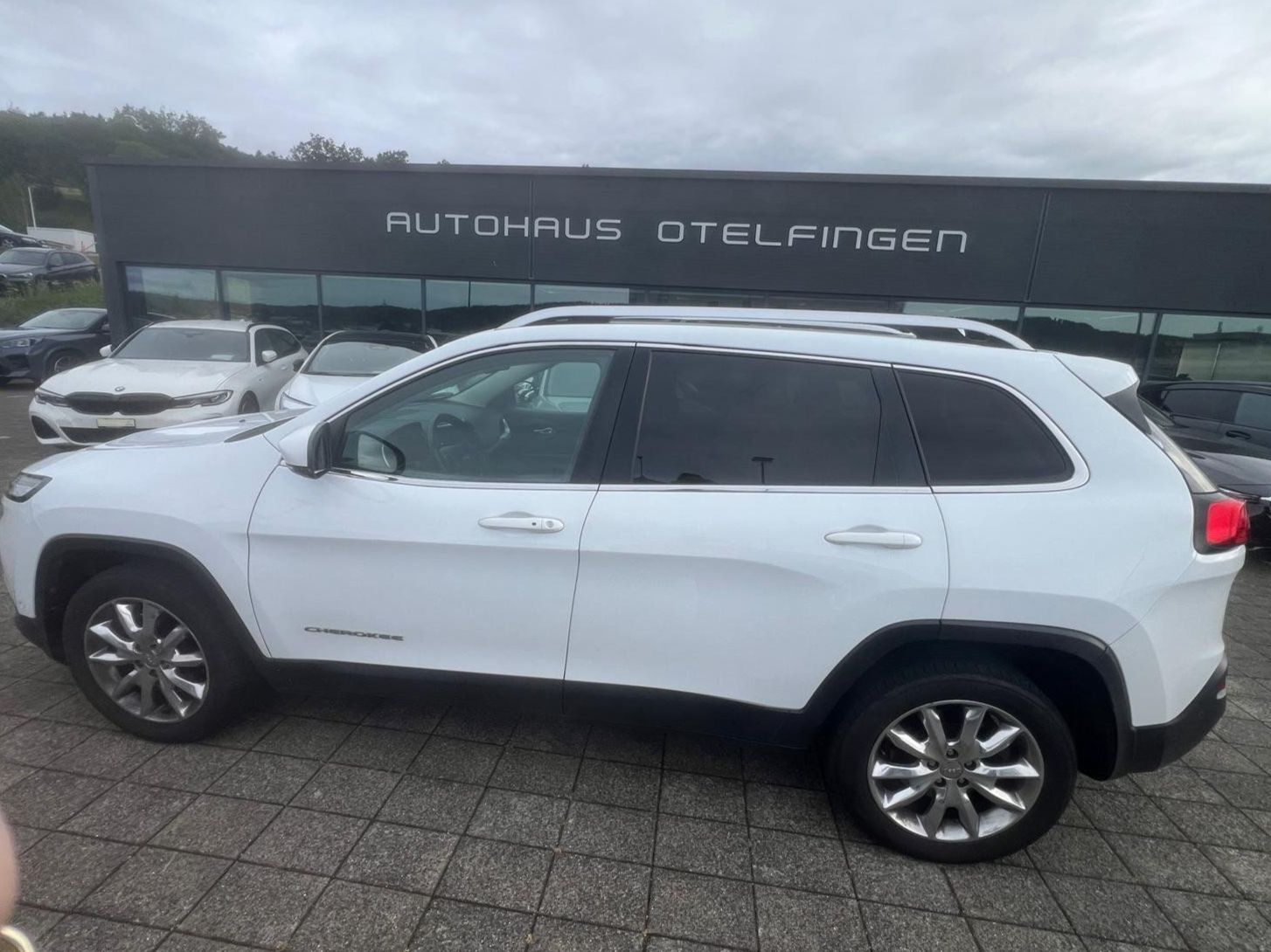Jeep Automobili: Jeep Cherokee 2.0 TD – Usato da Otelfingen venduto da hof74