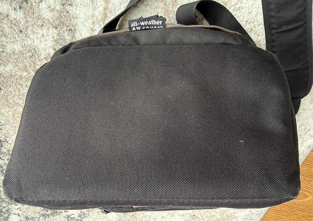 Lowepro Borse: Lowepro Nova Fototasche – Usato da Wilen b. Wollerau venduto da chocolady 2