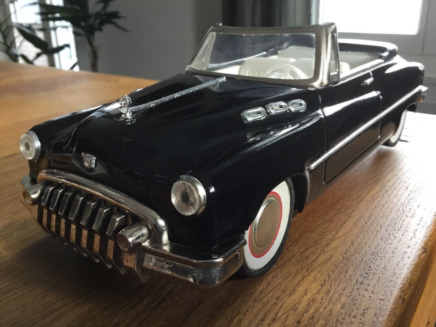 Modellini d'auto: Blechauto Buick Roadmaster Massstab 1:18 – Nuovo (secondo la descrizione) da Erlenbach im Simmental venduto da Model_box