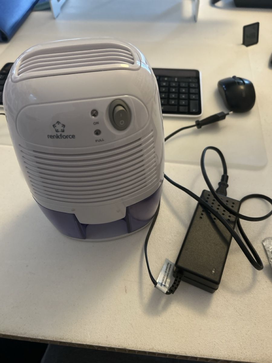 Luftentfeuchter: Mini deumidificatore – Gebraucht aus Bellinzona von Yoichi