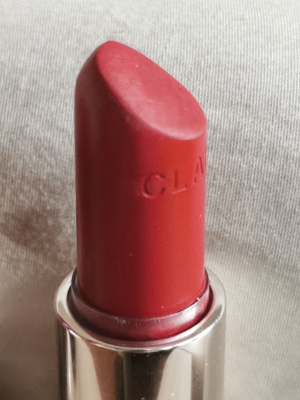 Clarins Make-up: Clarins Drei Lippenstifte – Usato da Schlieren venduto da vlalif 5