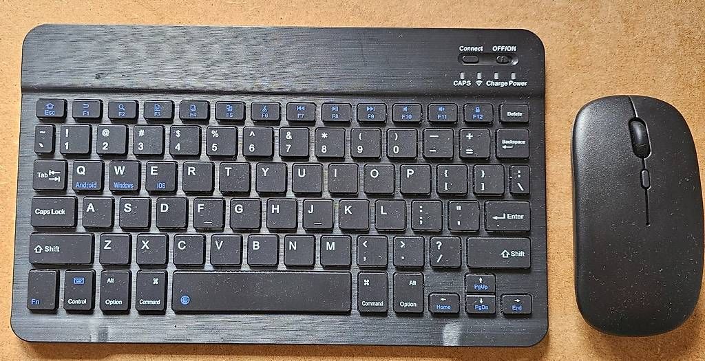 Tastiere: Bluetooth Tastatur und Maus – Usato da Zürich venduto da ali_26sr