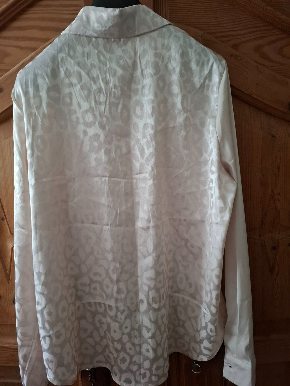 Blusen: hellbeige Satinbluse – Gebraucht aus Uerkheim von Twister100 1