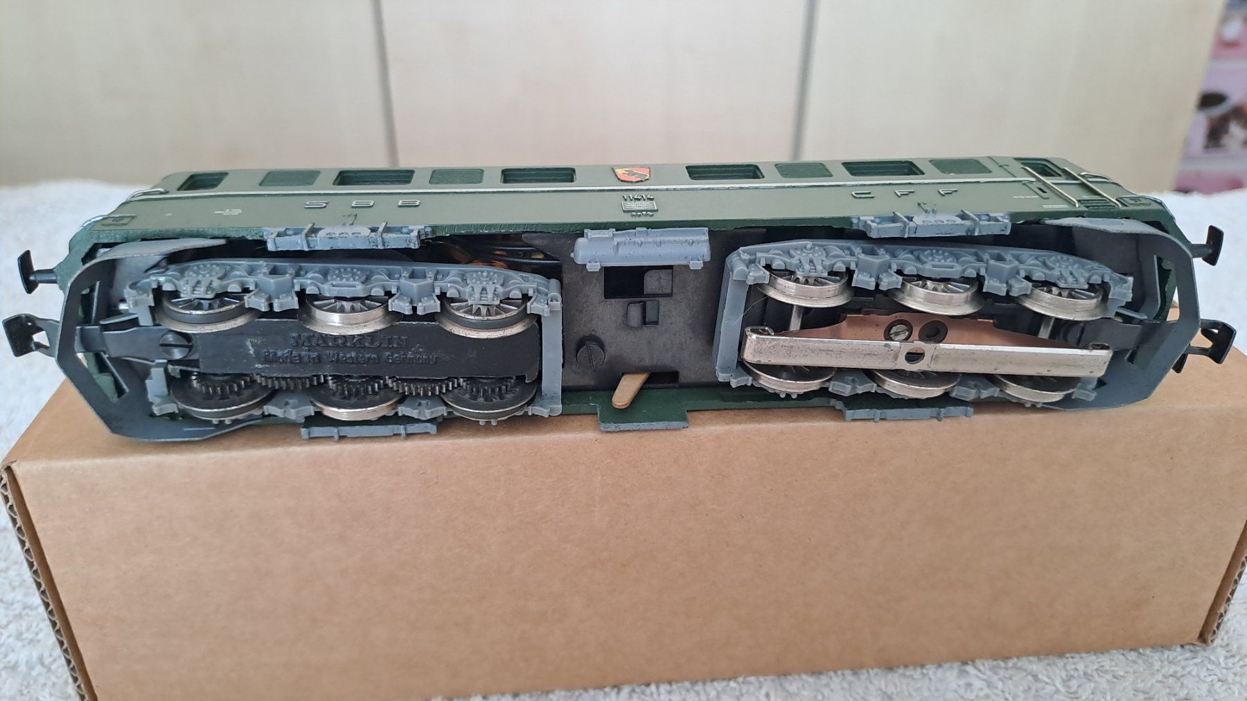 Märklin Modelleisenbahnen: Märklin 3050 SBB Ae 6/6 "BERN" H0 WS/41 – Gebraucht aus Winterthur von Riebeli333 5