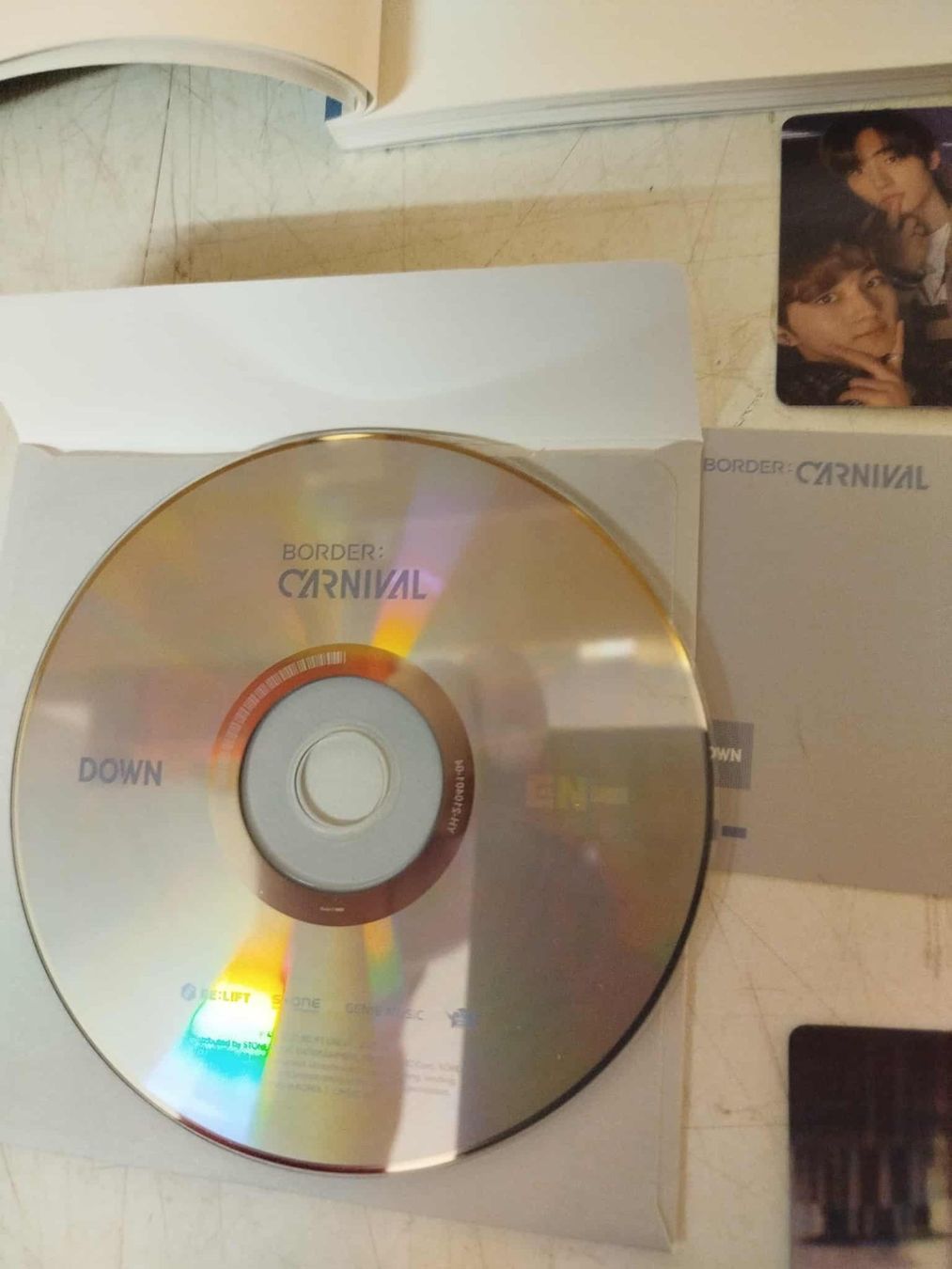 CD: ENHYPEN Album CD – Usato da La Chaux-de-Fonds venduto da Emmaus2300CDF 4