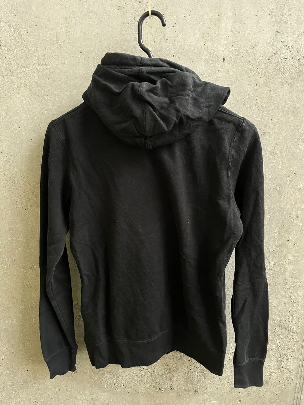 Nike Maglioni & Felpe: NIKE Pullover schwarz – Usato da Bern venduto da leokislig 2