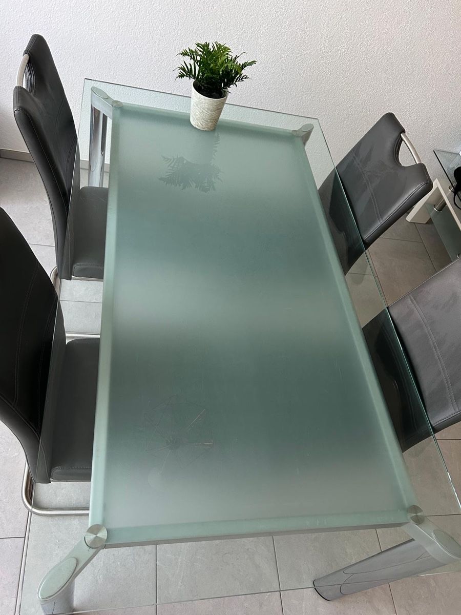 Tische: Esstisch / Tisch aus Glas – Gebraucht aus Root von Stammer95
