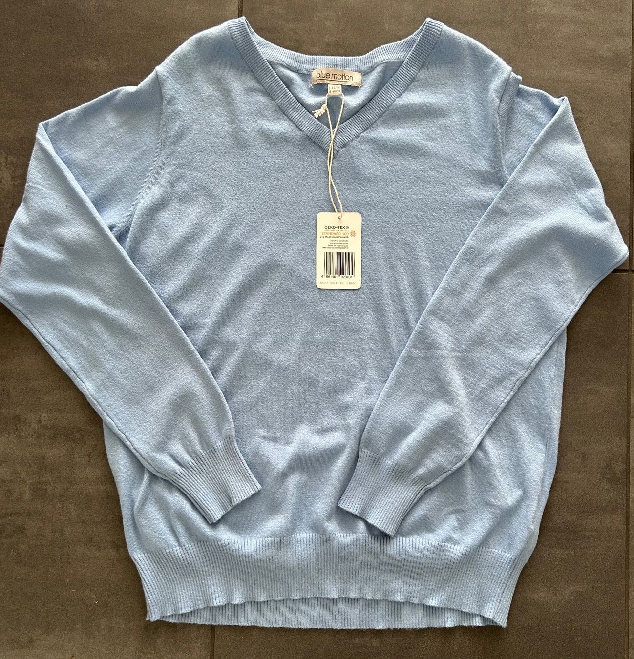 Pullover & Sweatshirts: Damen Feinstrick Pullover Gr. L, NEU, hellblau – Neu und originalverpackt aus Zürich von Aengely