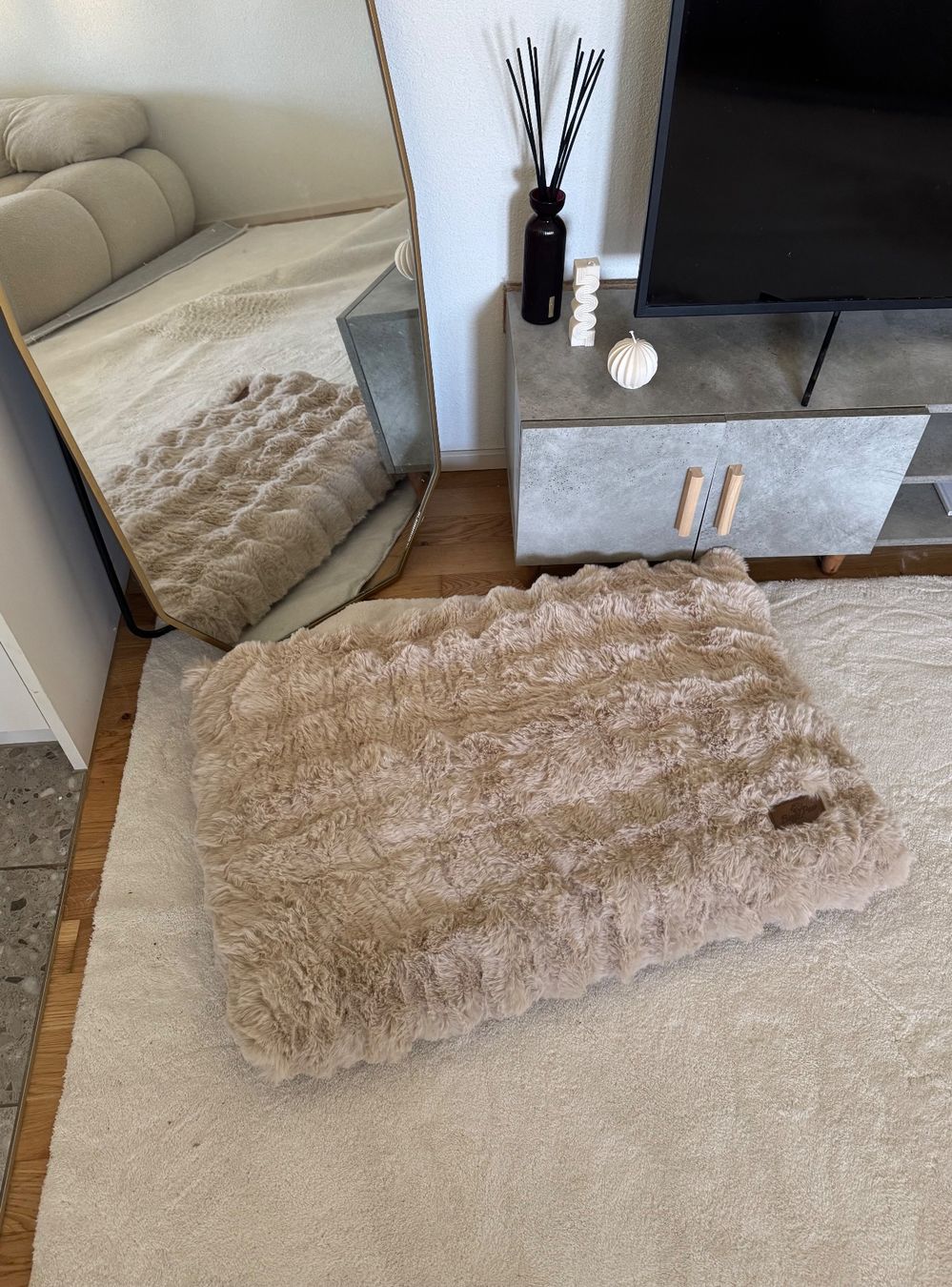 Niches, paniers: Hundebett Beige – Neuf avec emballage d'origine à Uster par iia_5rdv