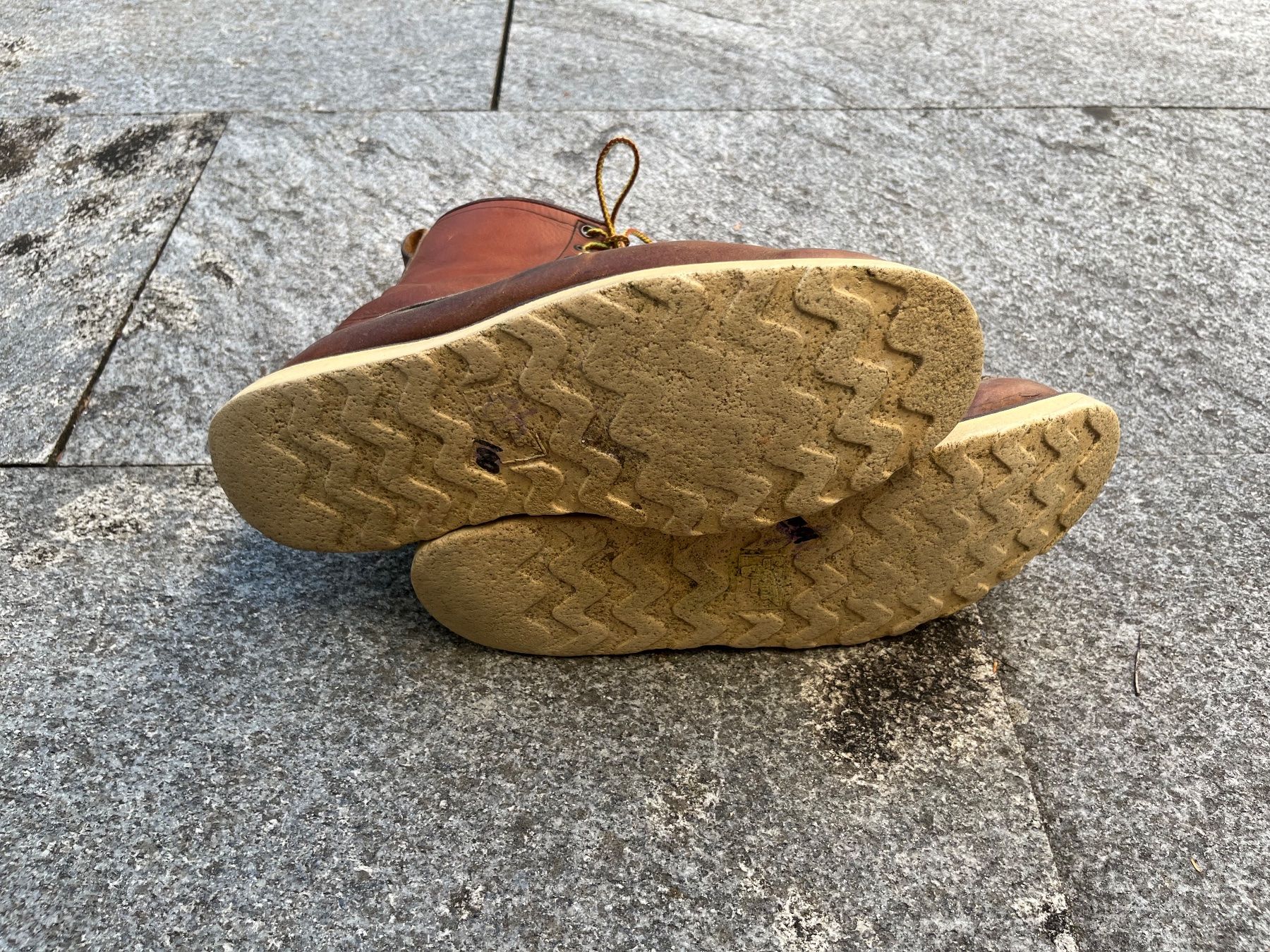 Red Wing Herrenschuhe: Red Wing Moc Toe Size 12 – Gebraucht aus Bottmingen von Puffsack 3