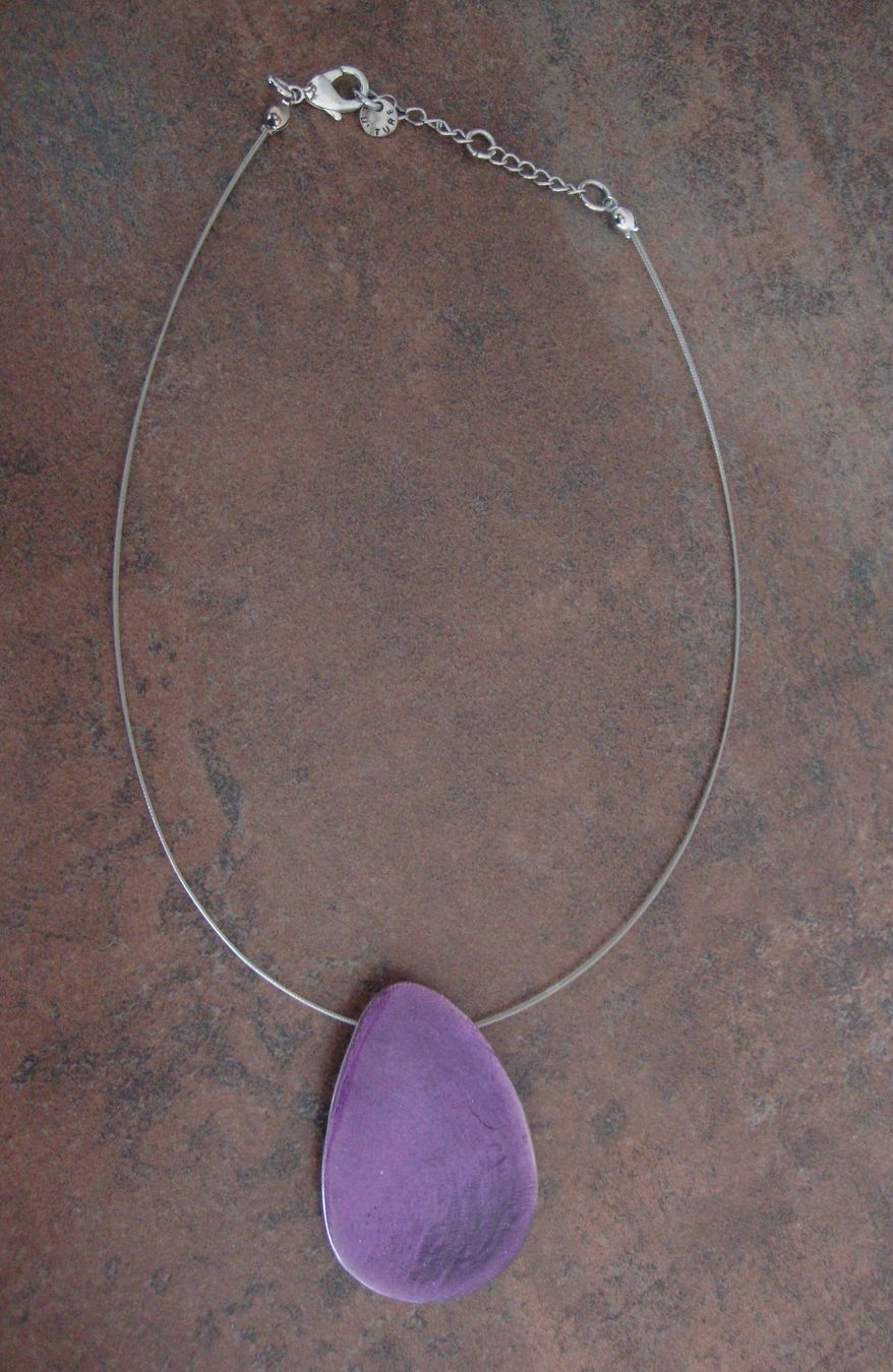 Catenine: Modisches Collier mit violettem Motiv – Nuovo (secondo la descrizione) da St. Margarethen TG venduto da Mapy1