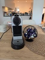 Krups Nespresso Maschine mit Kapselständer abzugeben!