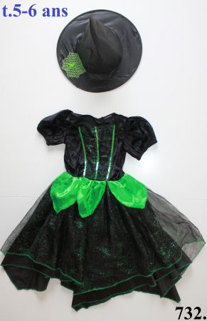 Costume sorcière / Hexe t. 5 - 6 ans