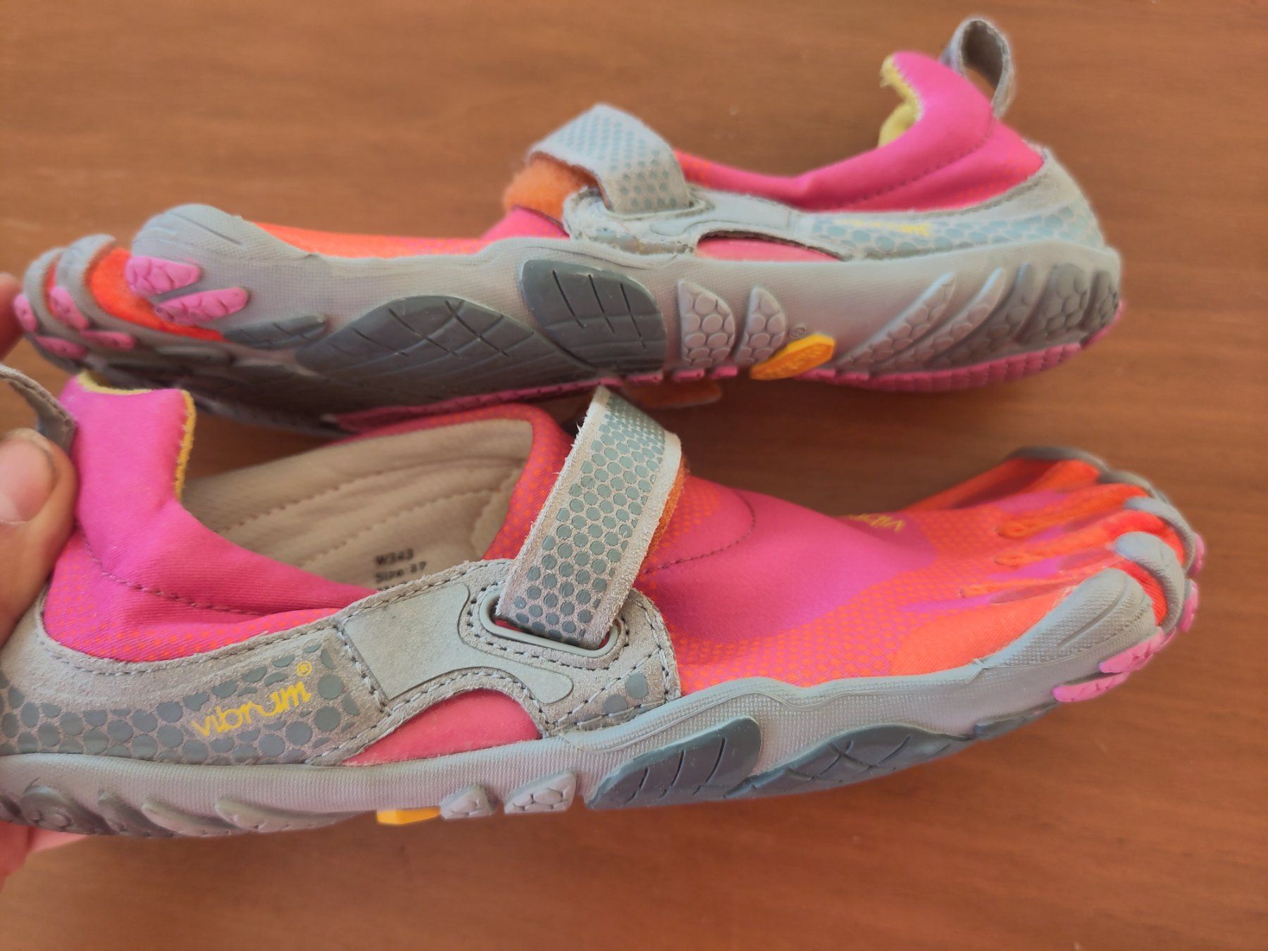 Vibram Scarpe da donna: Vibram FiveFingers - Grösse 37 - Barfussschuhe – Nuovo (secondo la descrizione) da Zürich venduto da Bischosa 4
