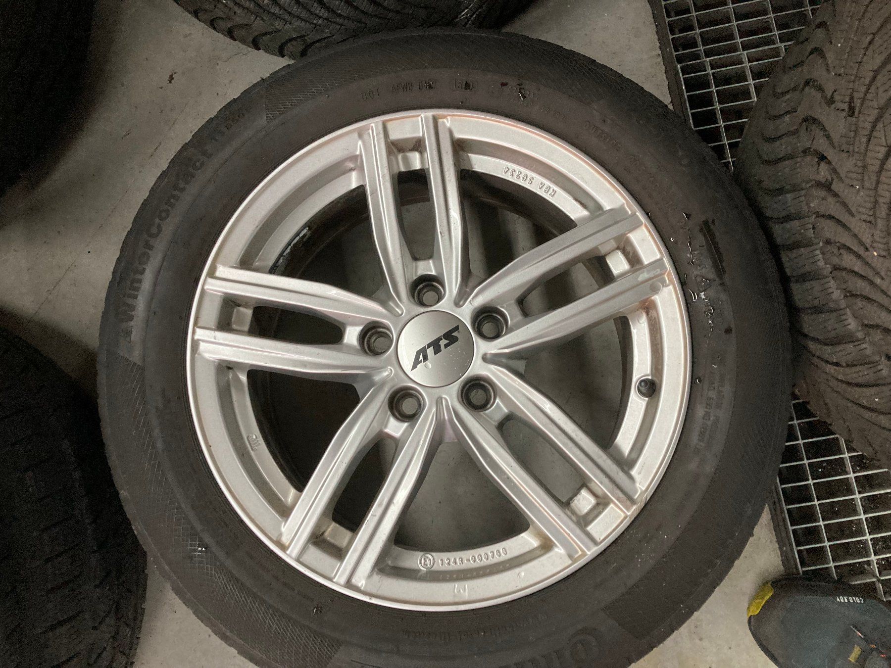 Audi Pneumatici & Ruote complete: Audi A4 Winterräder 205/60R16 – Usato da Cham venduto da WB2223 3