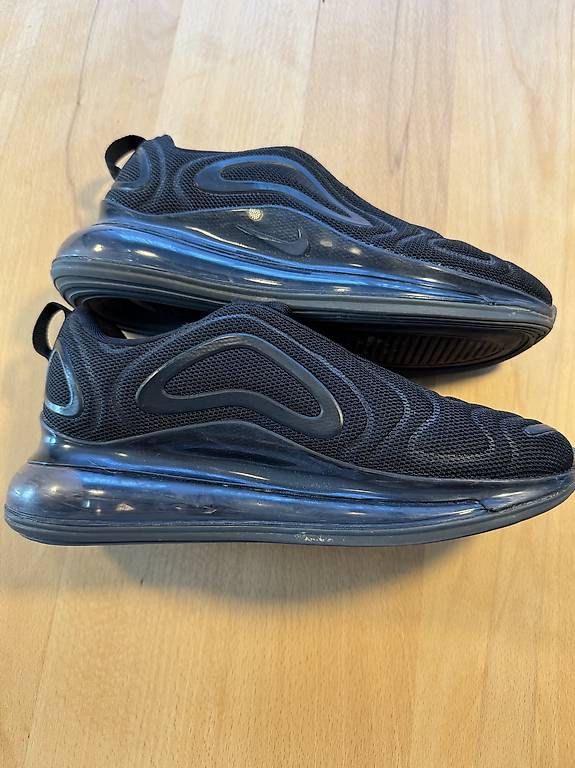 Nike Scarpe da uomo: Air Max 720 / Black 38.5 – Usato da Tägerwilen venduto da Maxico2008 1