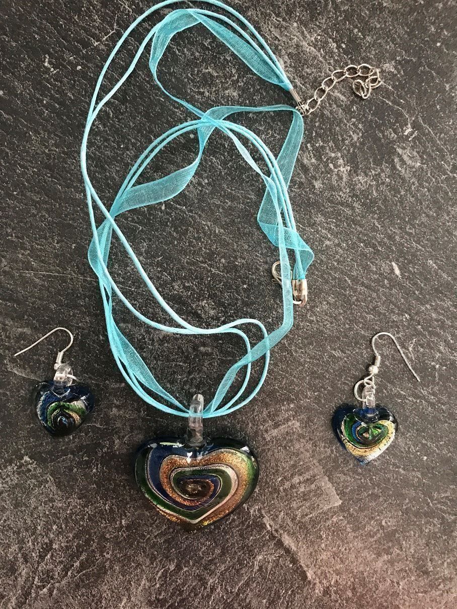 Altri gioielli: Set No6: Kette + Ohrhänger blau  Neu – Nuovo e nell'imballaggio originale da Kleinandelfingen venduto da Baba23 1