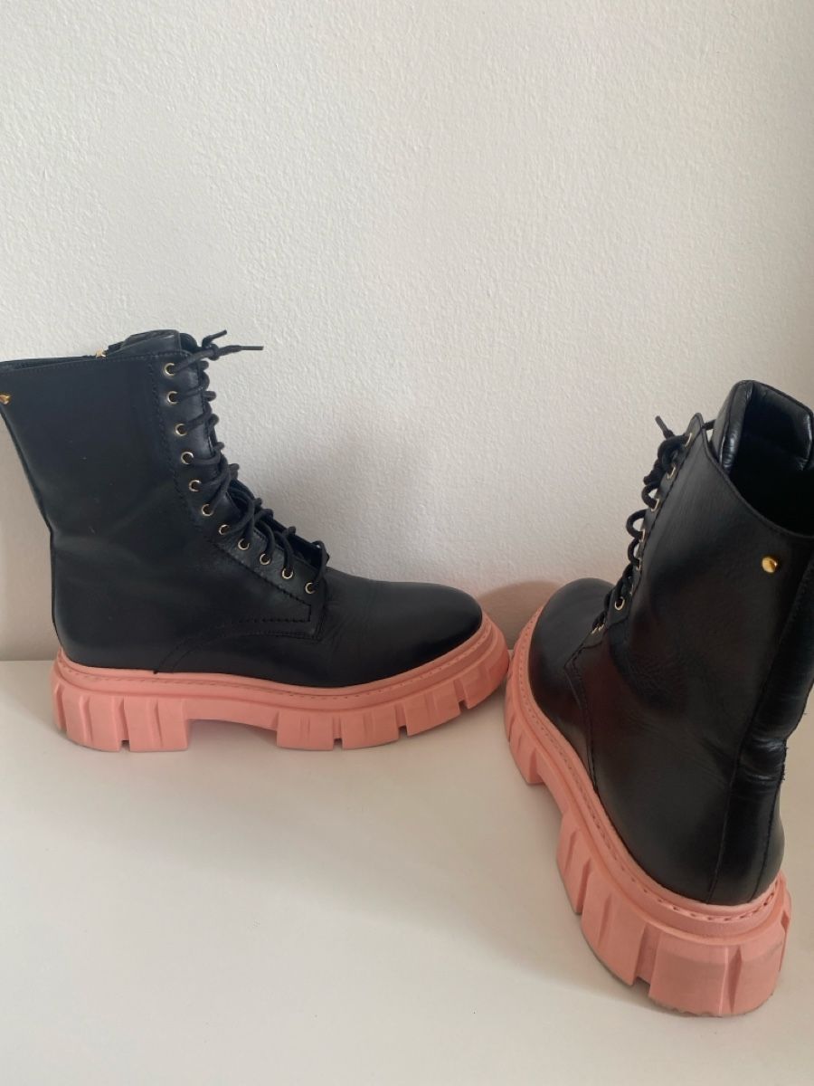 Scarpe da donna: Stivaletti Bervicato Neri e Rosa, 41 – Nuovo e nell'imballaggio originale da Vacallo venduto da lac_2z26 2