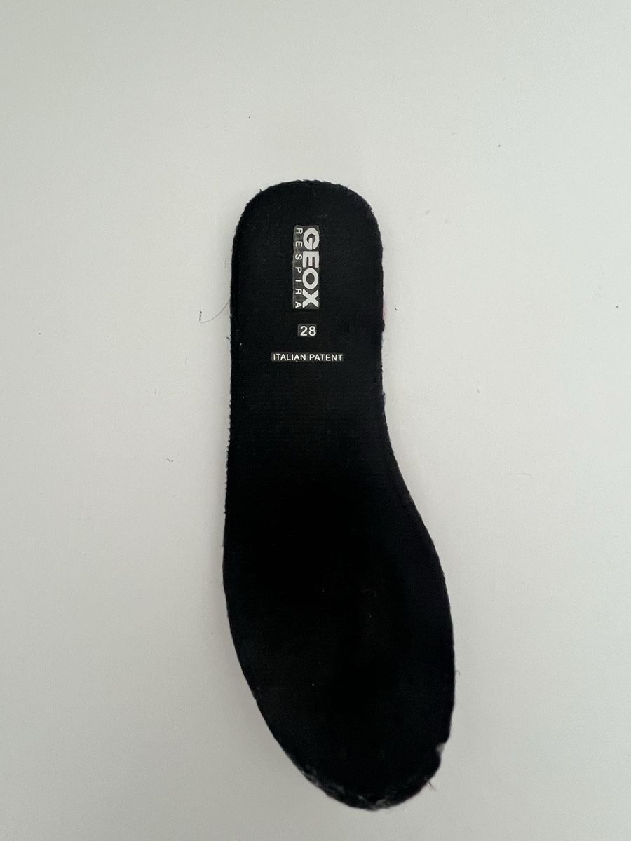Geox Scarpe per ragazze: Bottines vernies avec perles - GEOX - pointure 28. – Usato da Zug venduto da ama_fgg6 4