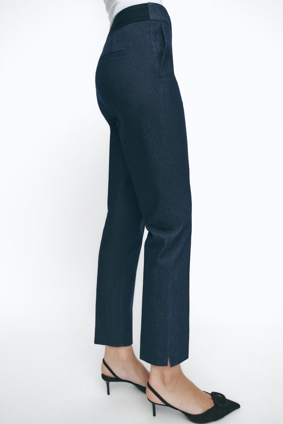 Pantaloni: Pantalon bleu marine – Usato da Lausanne venduto da Greenbyaudrey 2