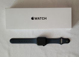 Montre Apple watch SE (Gen 2) 40mm Midnight GPS