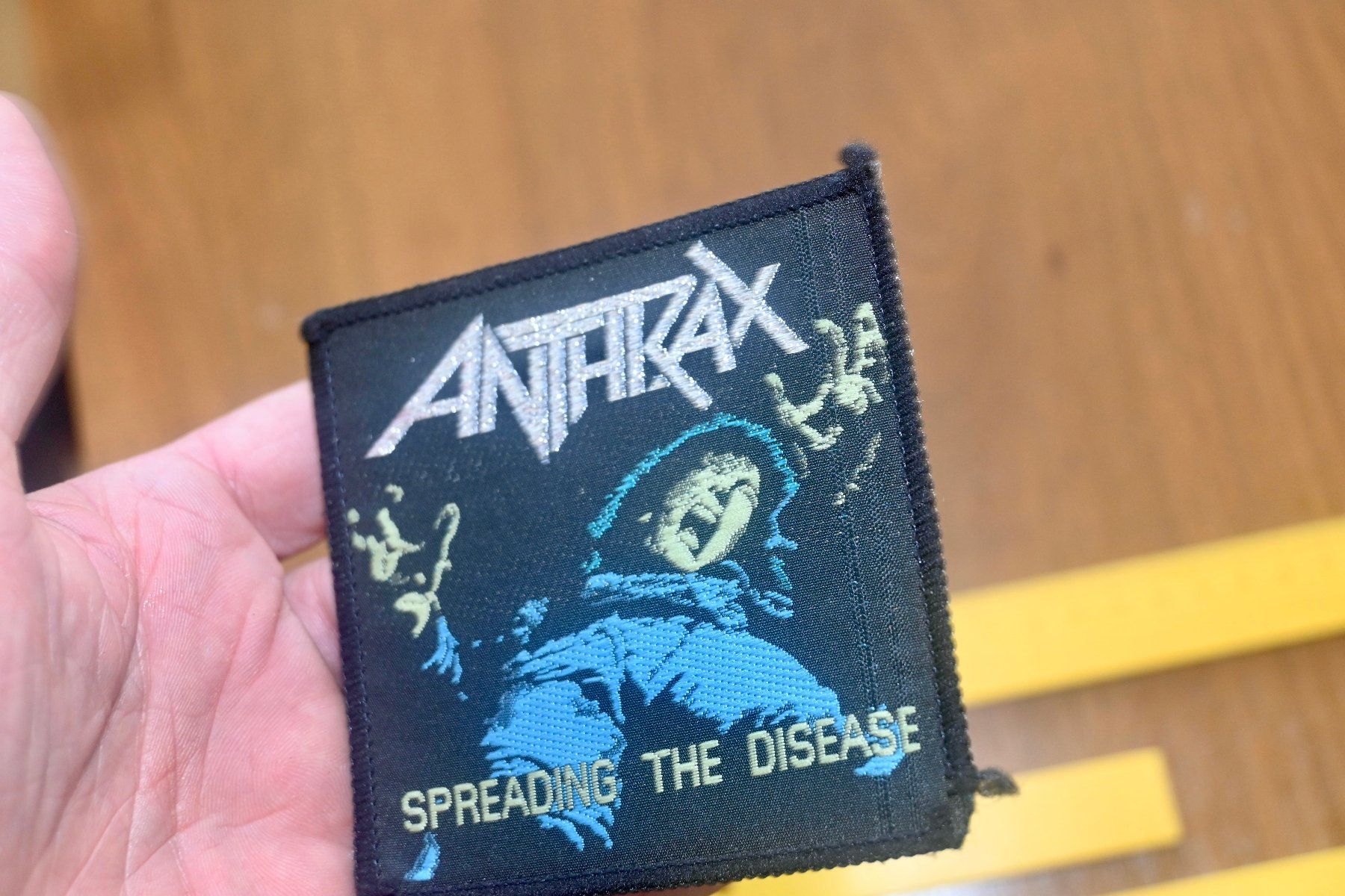 Dischi in vinile: VINTAGE Anthrax PATCH spreading the disease BADGE – Usato da Pfaffhausen venduto da mono_rec 4