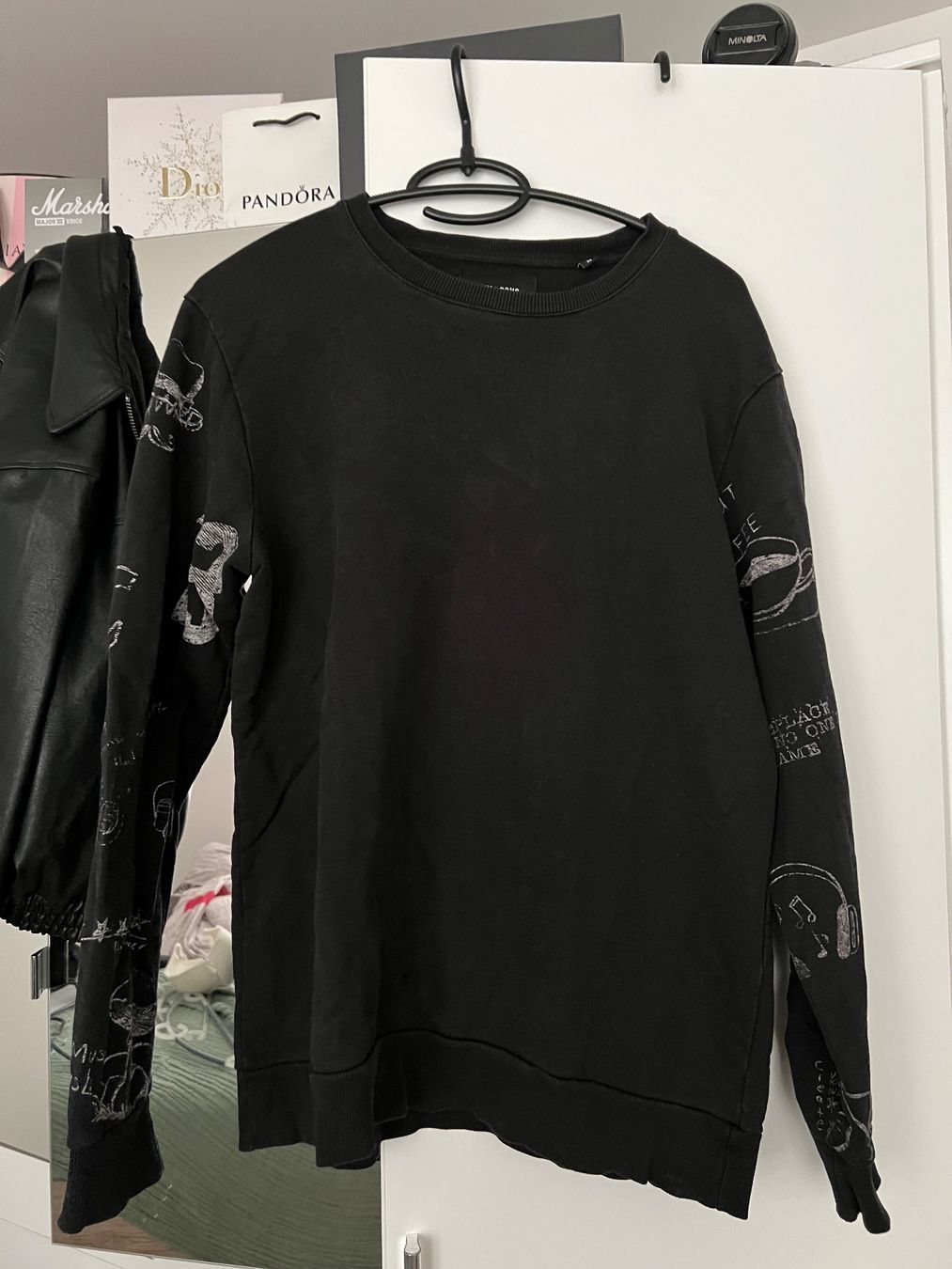 Maglioni & Felpe: Sweater "ONLY & SONS" Gr.M – Usato da Abtwil SG venduto da chi_yh9f