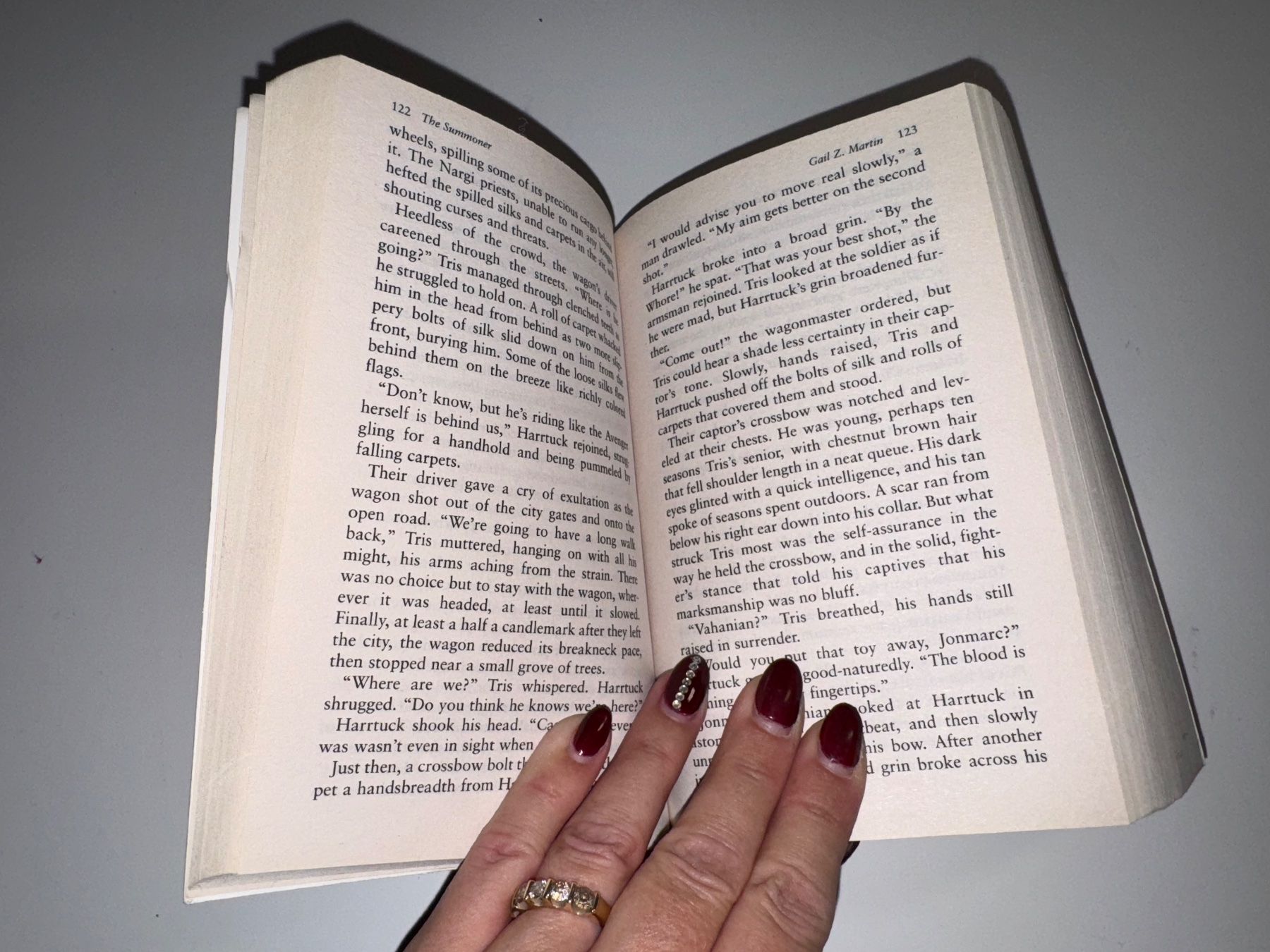 Libri: NOVEL: Gail Z. Martin, The summoner – Usato da Grosswangen venduto da English_books 4