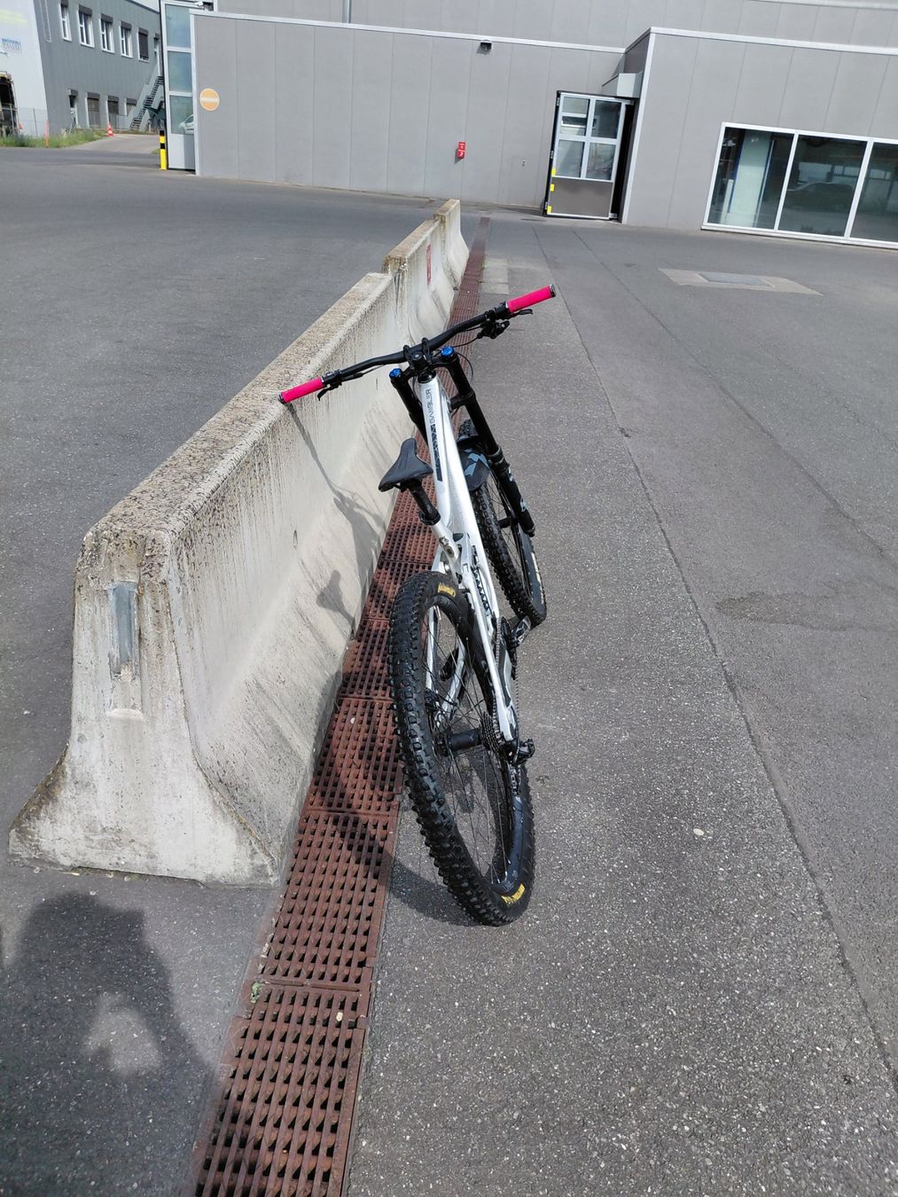 Scott Biciclette: Downhill scott gambler – Difettoso da Längenbühl venduto da sch_7z8n 3