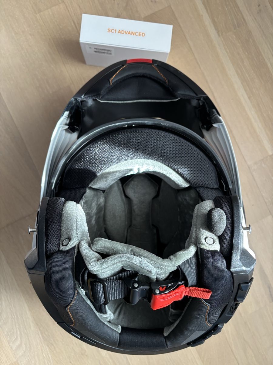 Schuberth Caschi & visiere: Schuberth Motorradhelm mit SC1 Advanced Kommunikationssystem – Usato da Kaltbrunn venduto da lp0_ft8x 2