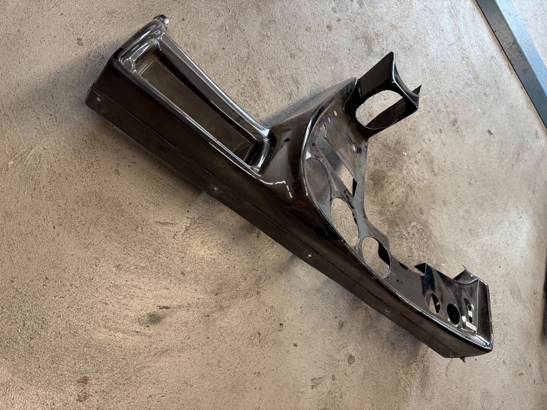 VW Tutti pezzi di ricambio auto: VW Buggy Armaturenbrett – Usato da Villmergen venduto da Azsz71 1