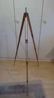 Antikes Holzstativ