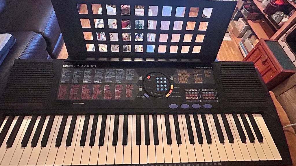 Strumenti musicali: piano électrique, Yamaha – Usato da meyrin venduto da irene014 2
