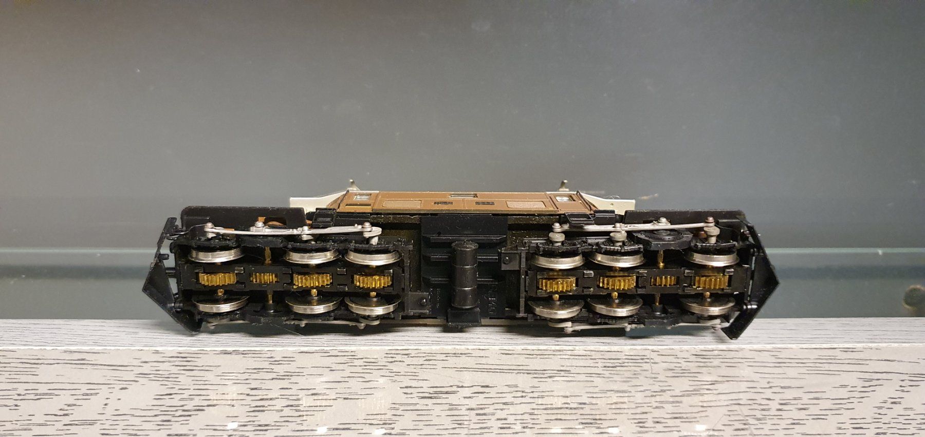 Bemo Modellini di ferrovie: BEMO: RHB KROKODIL 411 BRAUN – Usato da Biglen venduto da taunus82 5