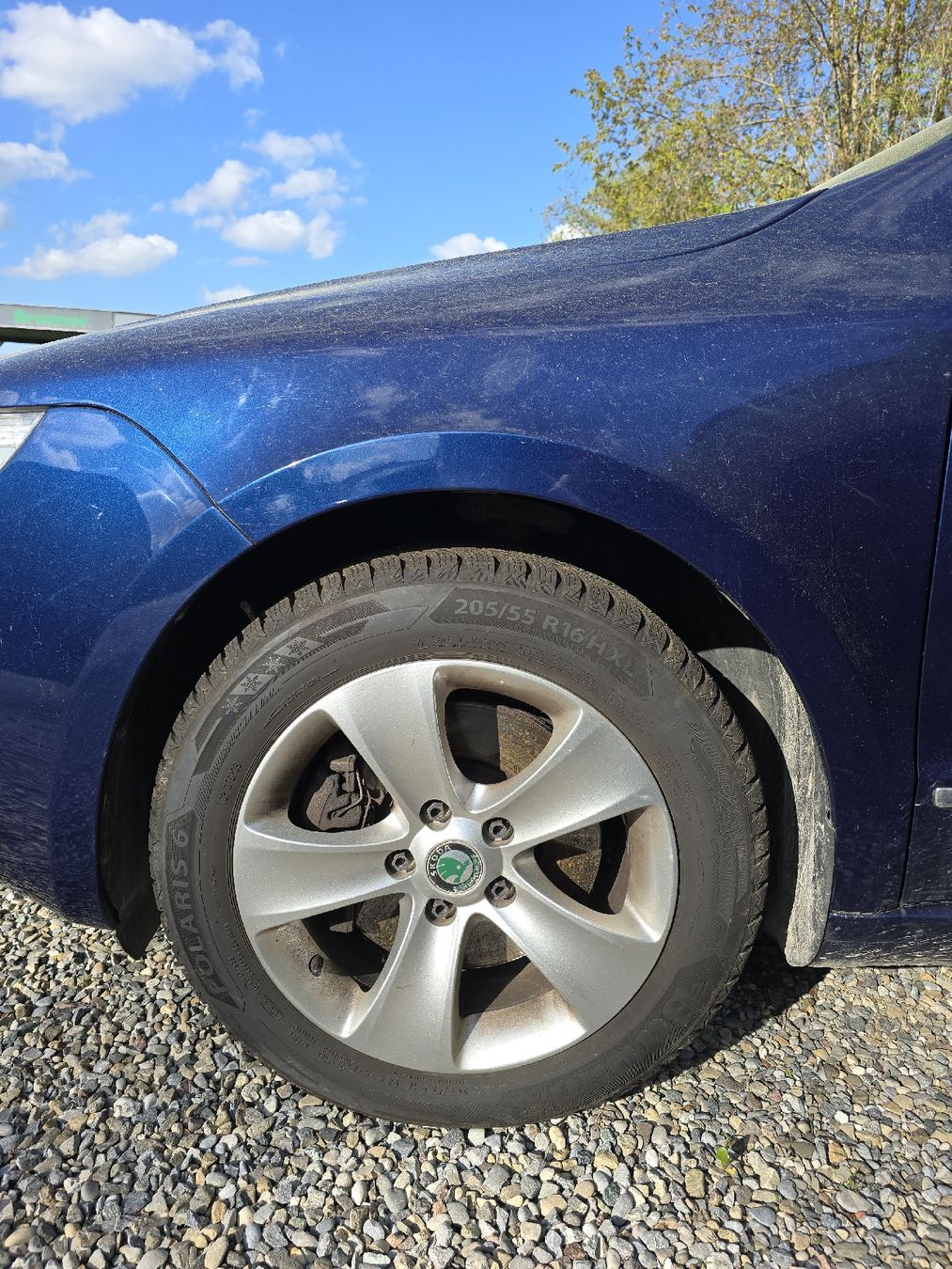 Skoda Automobili: Skoda Superb Kombi dunkelblau – Difettoso da Schönholzerswilen venduto da Wijocknas 9