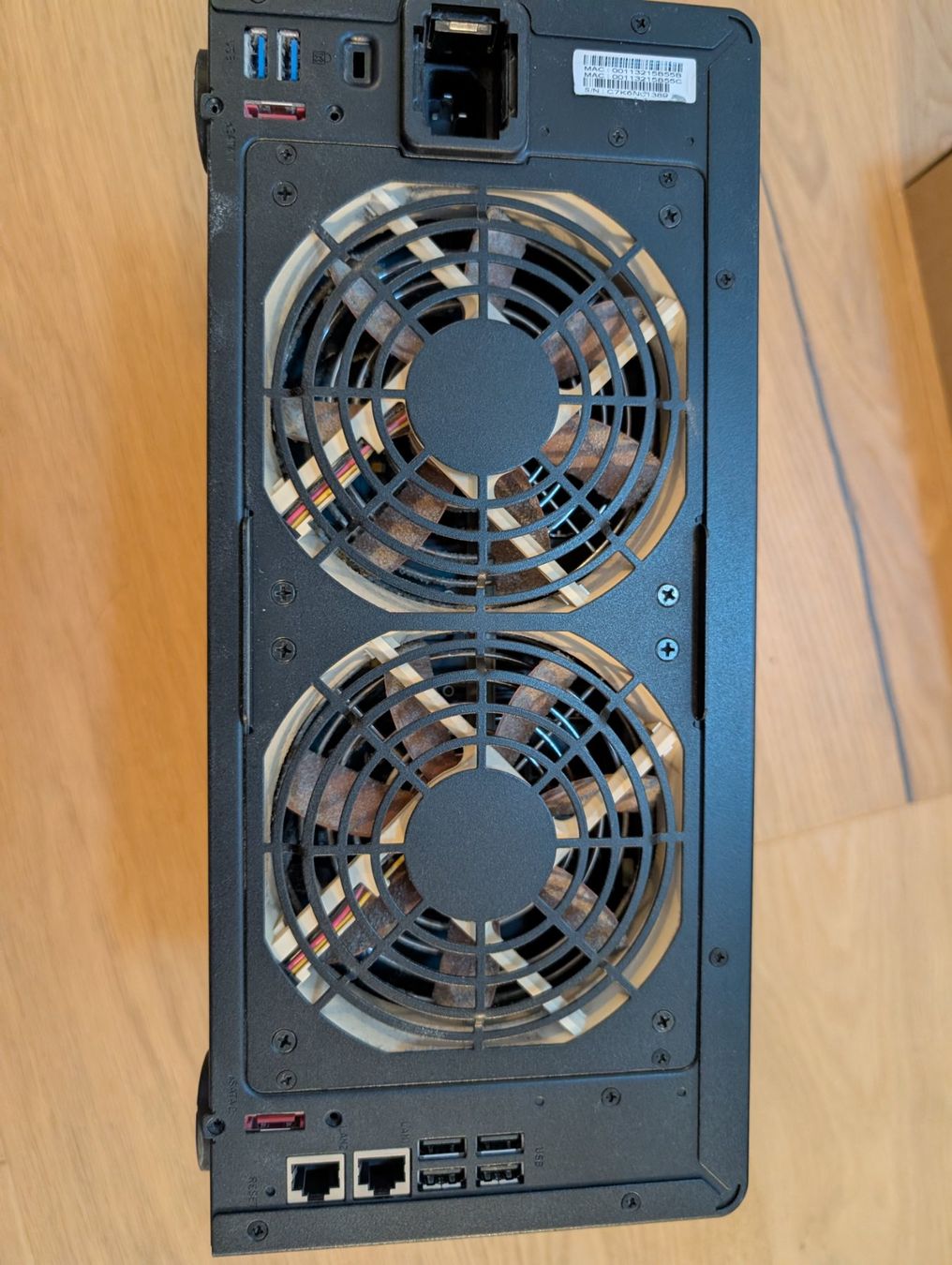 Synology Server: NAS Server Synology DS1812+ 8-Bay – Usato da Schleinikon venduto da Cylander5 1