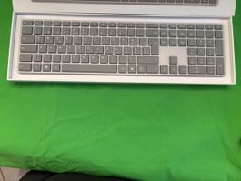 Microsoft Surface Keyboard QWERTZ CH Layout neu OVP