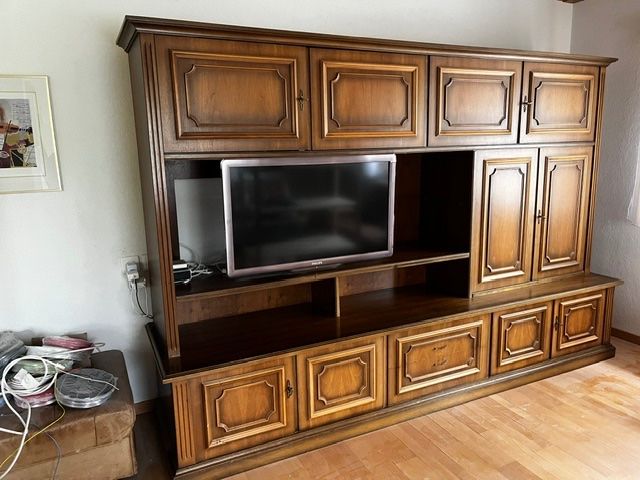 Buffets: Wohnzimmerwand – D'occasion à Oberschan par cla_qlh6