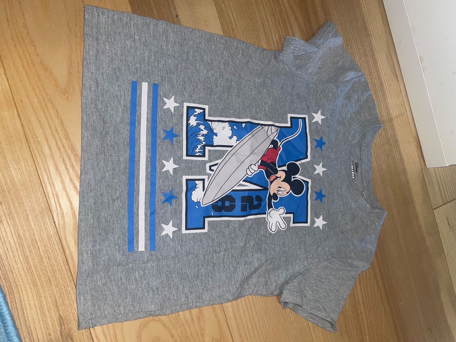 Camicie, T-shirt & Polo: Mickey tshirt – Usato da Itingen venduto da jessi811