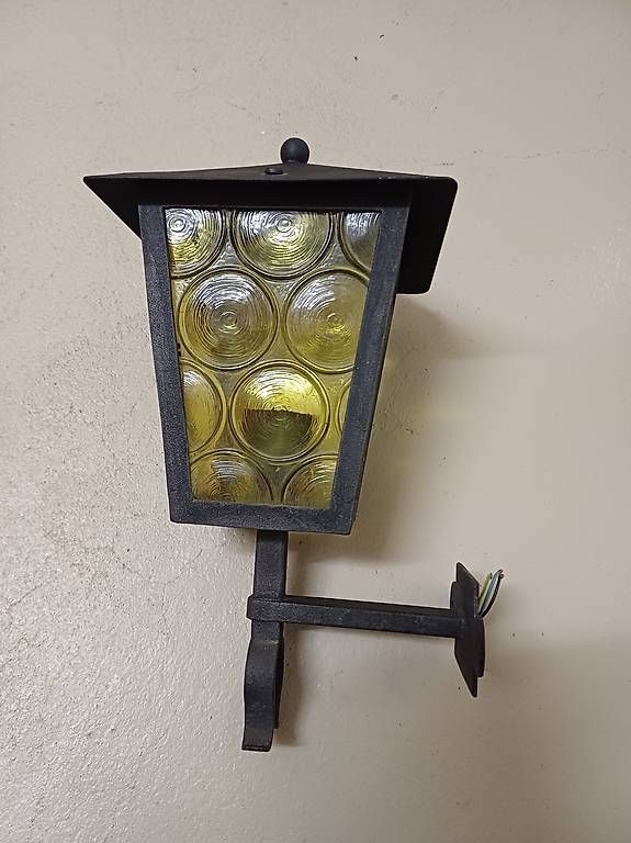 Lampade: Wandlampe , Laterne aussen Gusseisen – Usato da Reichenbach i. K. venduto da Noemib01 2