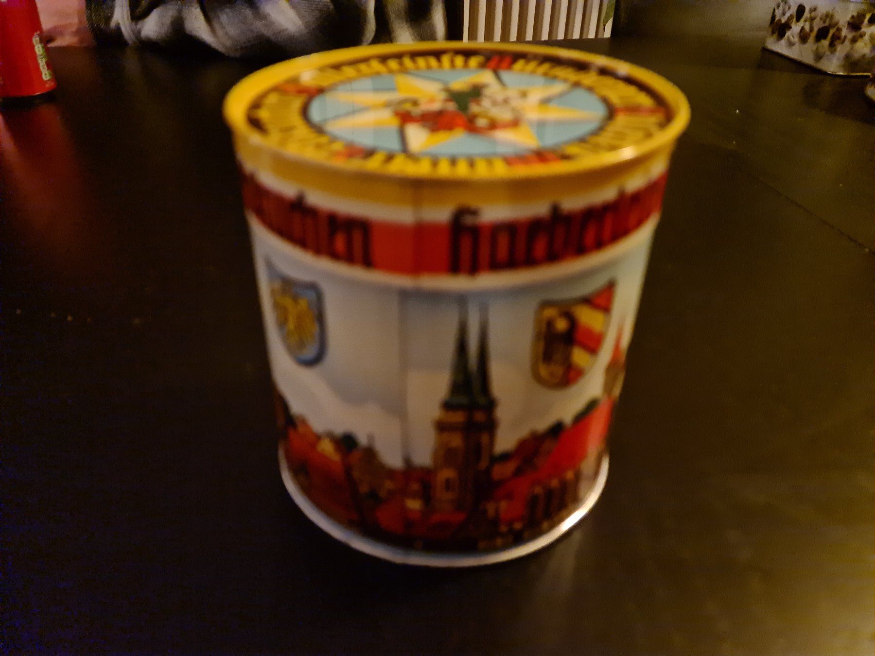 Altro in Decorazioni & Accessori: Haeberlein Metzger Lebkuchen-Dose – Usato da Erstfeld venduto da Uhu1980 1